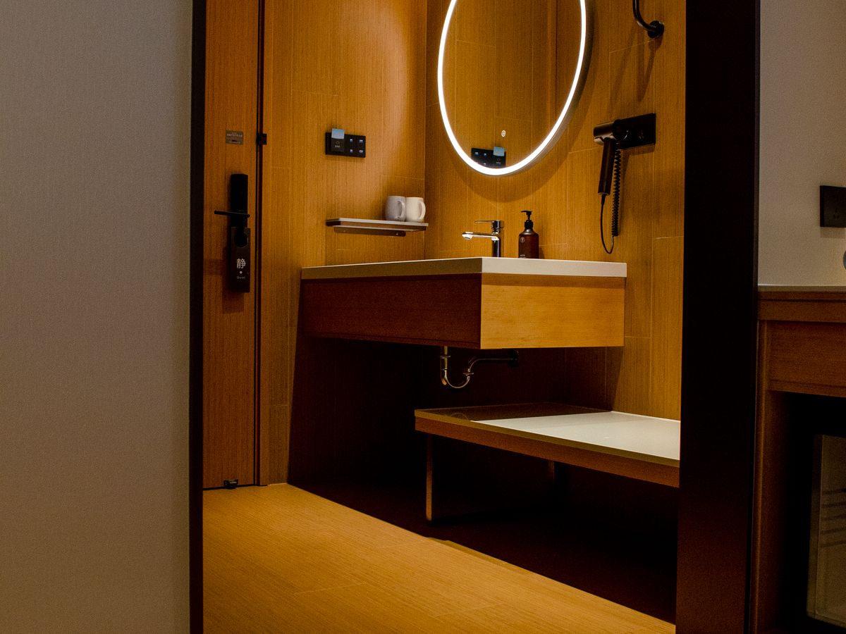 Hotel Amenities Sample Pack
